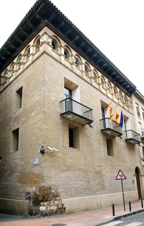 Lucero Dos Catedrales Lägenhet Zaragoza Exteriör bild